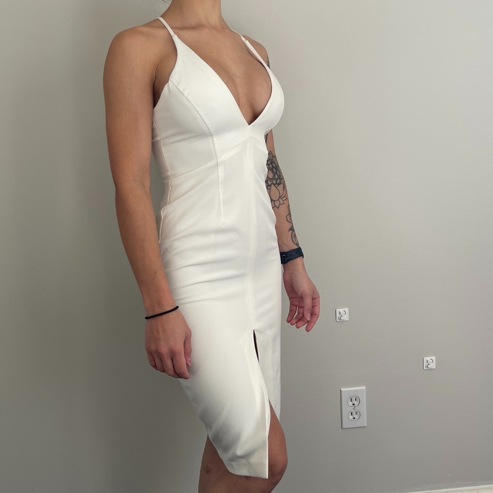 Plunging White Dress | L'ATISTE by Amy | Size S